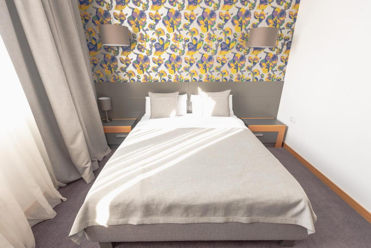 Hotel Stobex Лозница Екстер'єр фото