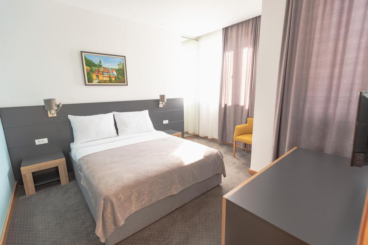 Hotel Stobex Лозница Номер фото