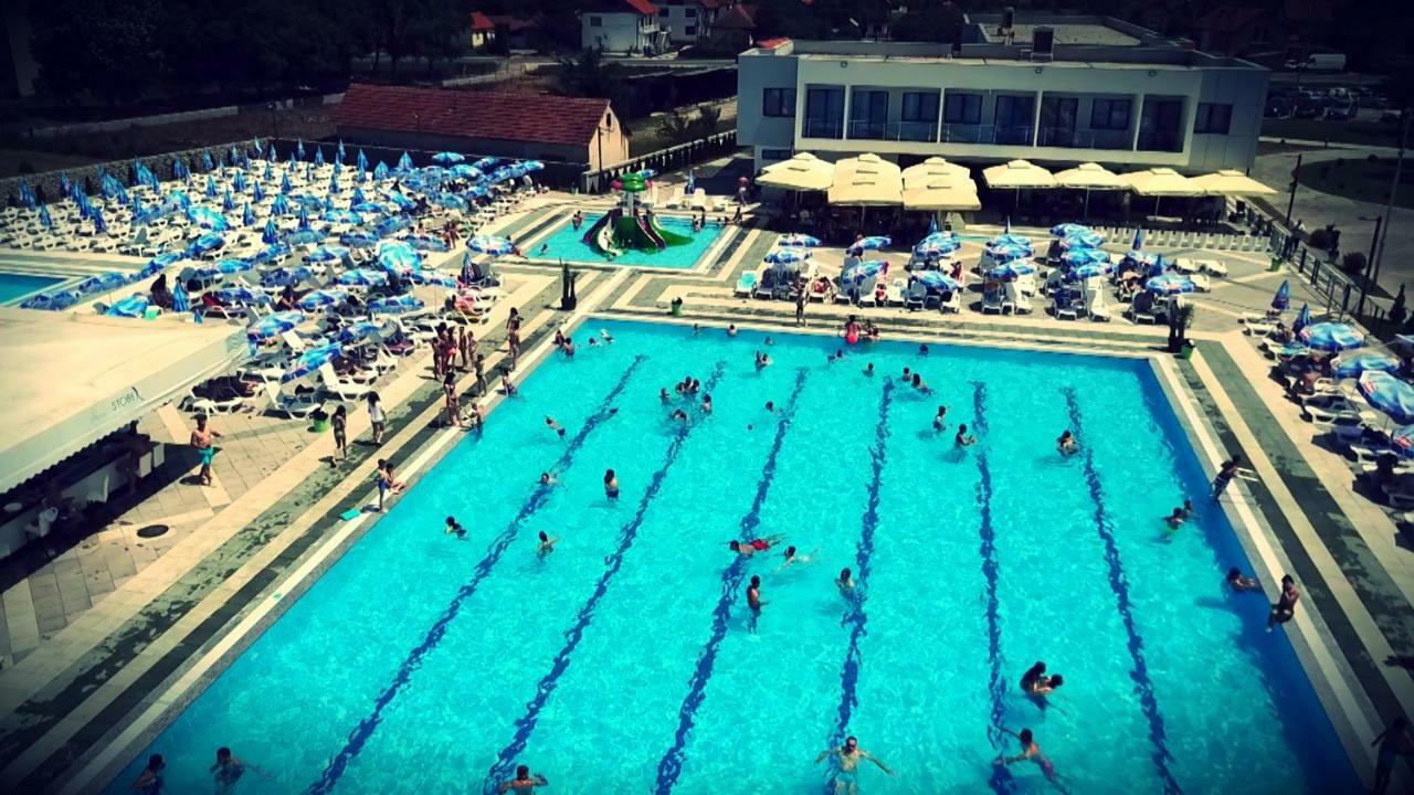 Hotel Stobex Лозница Екстер'єр фото
